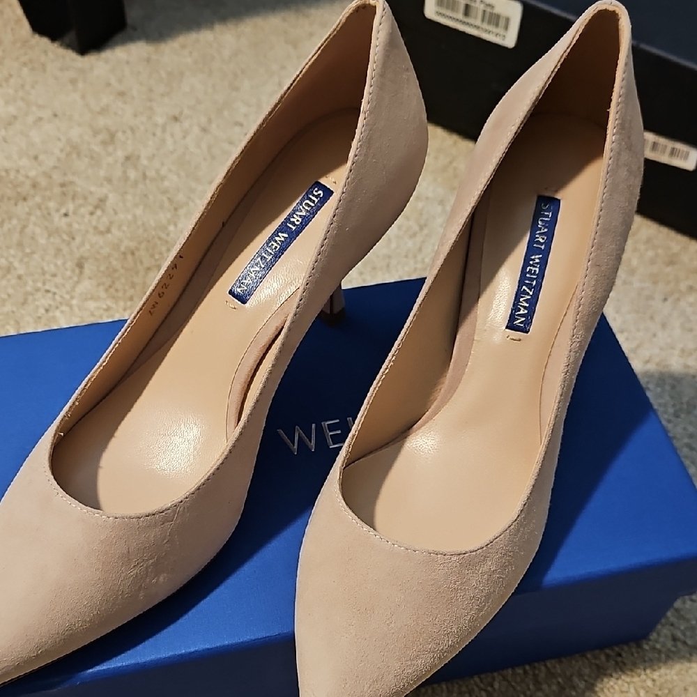 Stuart Weitzman Tan Heels Classic Suede Design